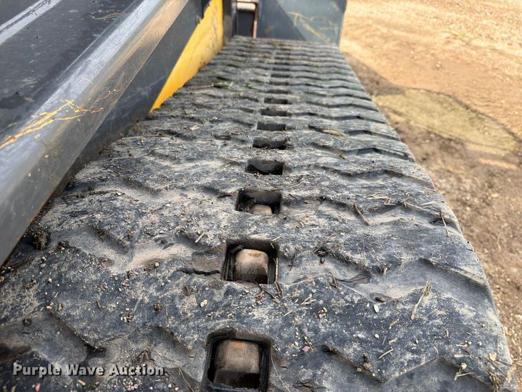 image for item FT8051 2019 New Holland C232 tracked skid steer loader