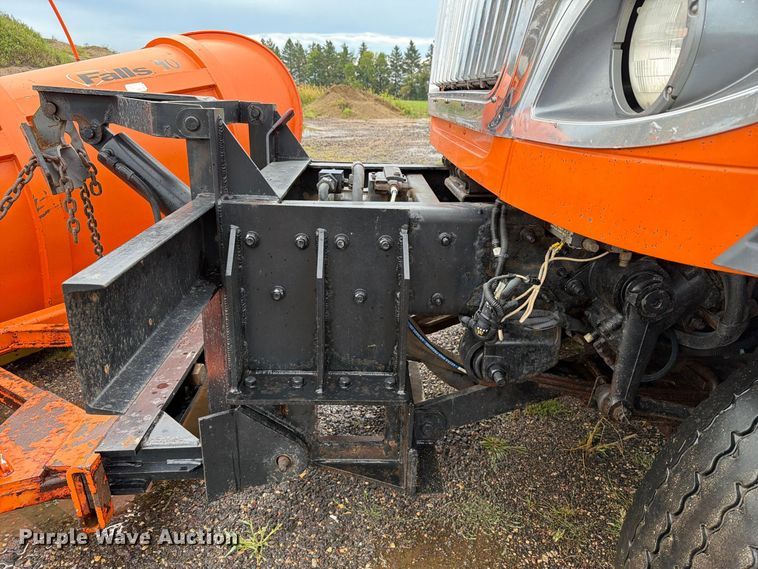 image for item FT8052 2013 International SF567 dump truck