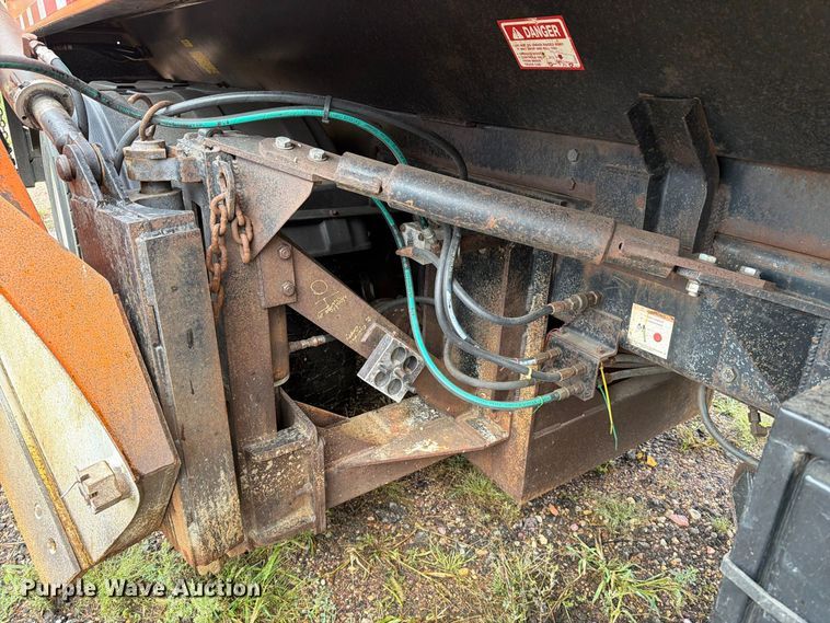 image for item FT8052 2013 International SF567 dump truck
