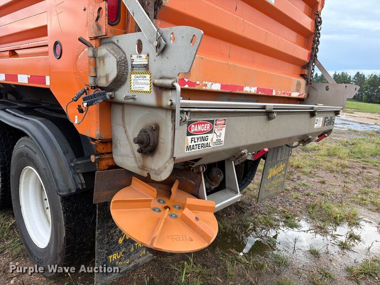 image for item FT8052 2013 International SF567 dump truck