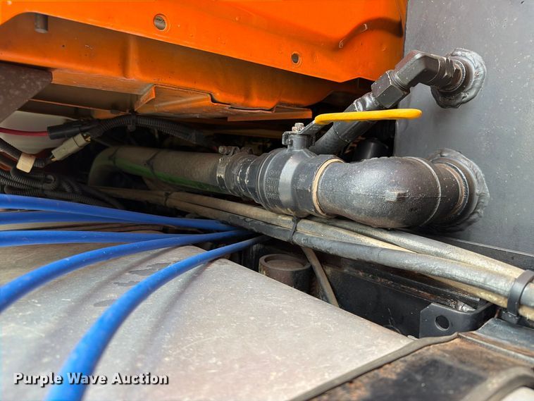 image for item FT8052 2013 International SF567 dump truck