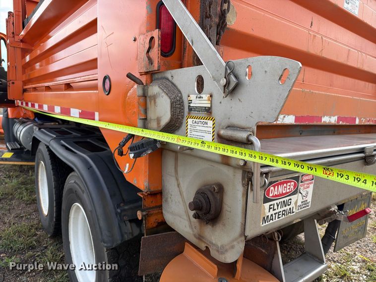 image for item FT8052 2013 International SF567 dump truck