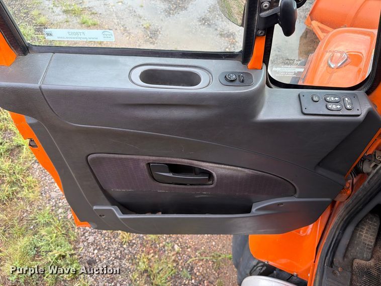 image for item FT8052 2013 International SF567 dump truck
