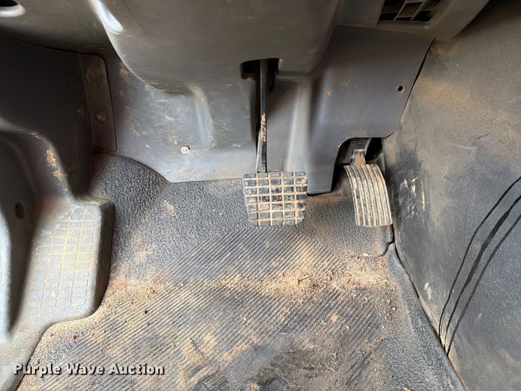 image for item FT8052 2013 International SF567 dump truck