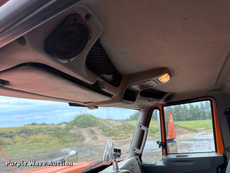 image for item FT8052 2013 International SF567 dump truck