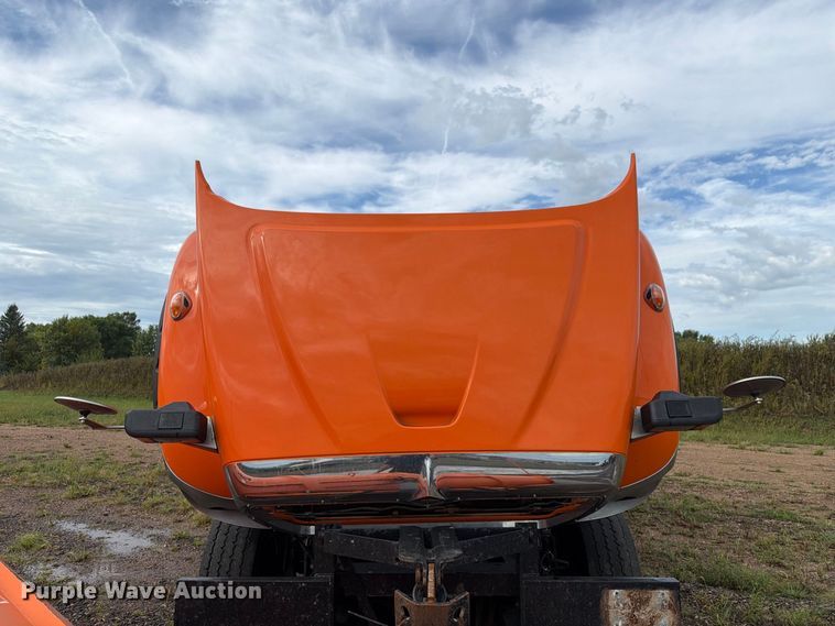 image for item FT8052 2013 International SF567 dump truck