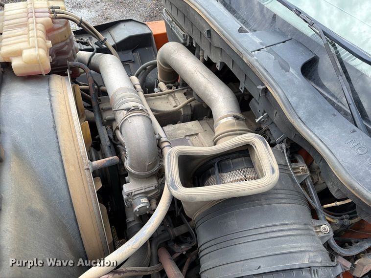 image for item FT8052 2013 International SF567 dump truck