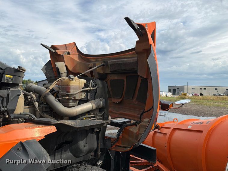 image for item FT8052 2013 International SF567 dump truck