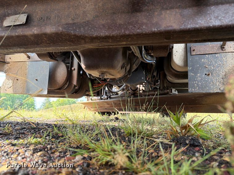 image for item FT8052 2013 International SF567 dump truck