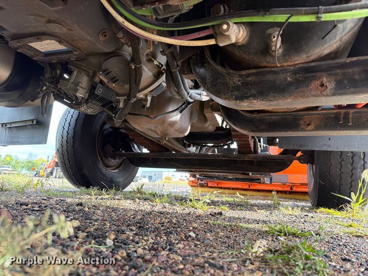 image for item FT8052 2013 International SF567 dump truck