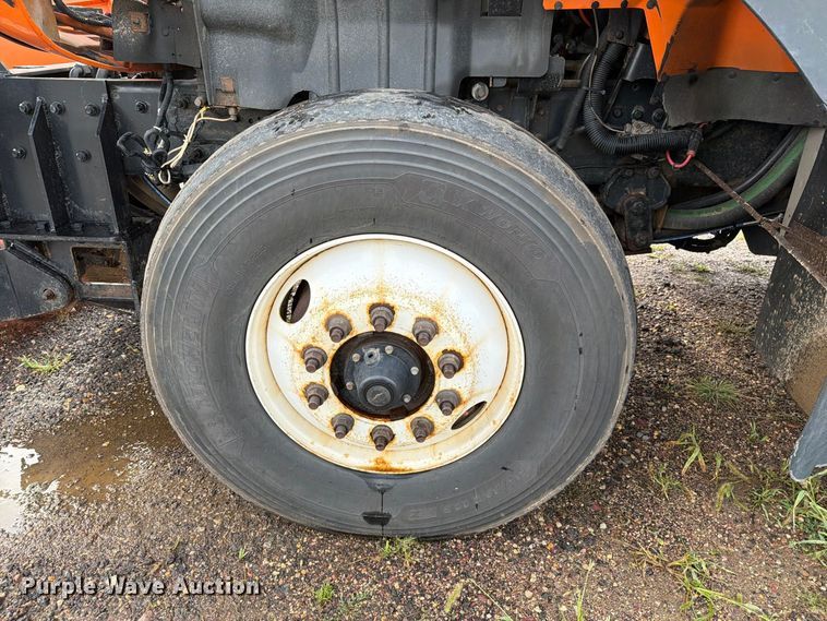 image for item FT8052 2013 International SF567 dump truck