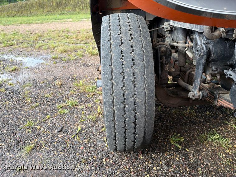image for item FT8052 2013 International SF567 dump truck