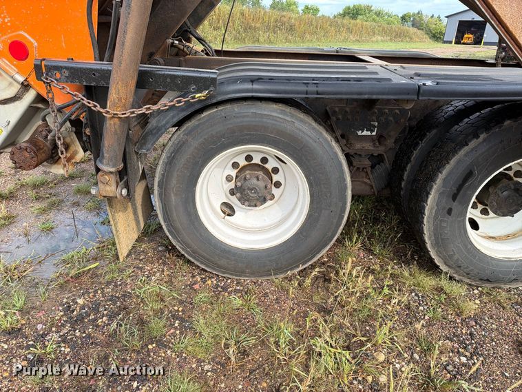image for item FT8052 2013 International SF567 dump truck