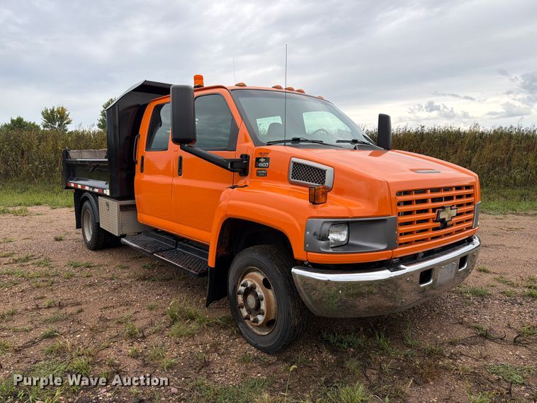 image for item FT8053 2004 Chevrolet C4500 dump truck