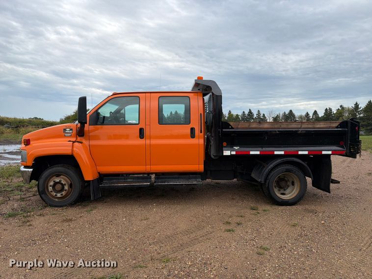 image for item FT8053 2004 Chevrolet C4500 dump truck