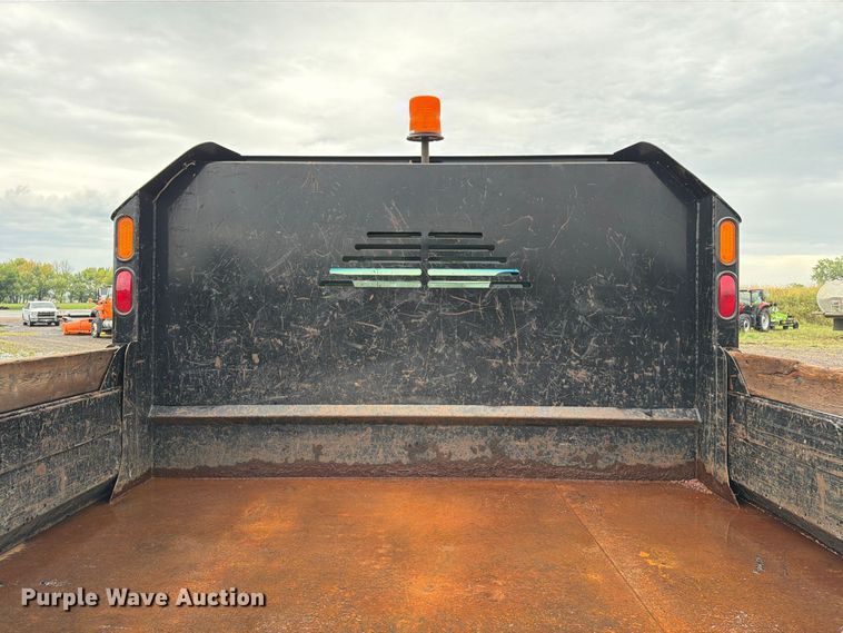 image for item FT8053 2004 Chevrolet C4500 dump truck