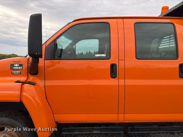 image for item FT8053 2004 Chevrolet C4500 dump truck