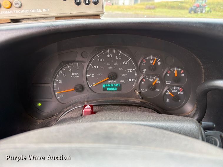 image for item FT8053 2004 Chevrolet C4500 dump truck