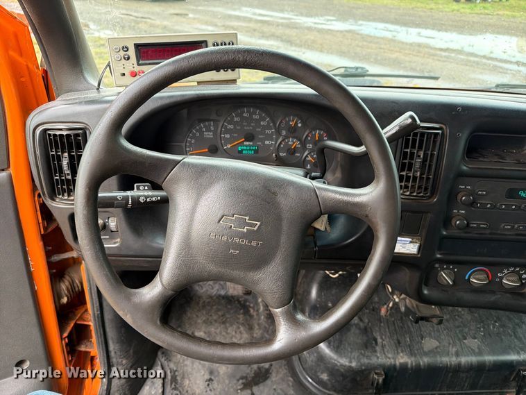 image for item FT8053 2004 Chevrolet C4500 dump truck