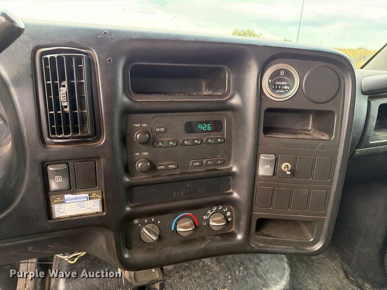 image for item FT8053 2004 Chevrolet C4500 dump truck