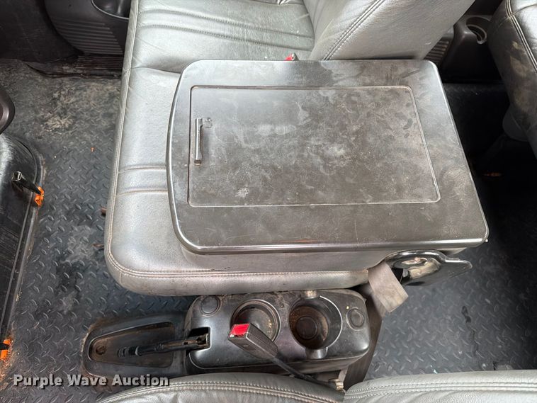 image for item FT8053 2004 Chevrolet C4500 dump truck