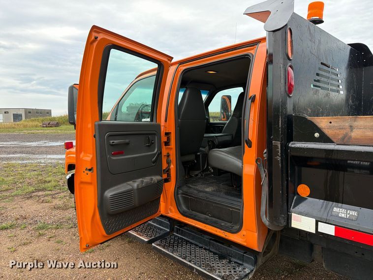 image for item FT8053 2004 Chevrolet C4500 dump truck