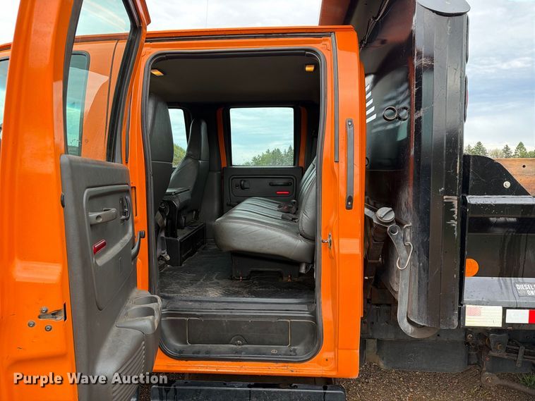 image for item FT8053 2004 Chevrolet C4500 dump truck