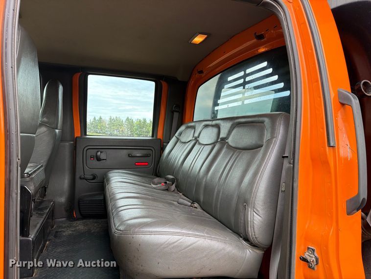 image for item FT8053 2004 Chevrolet C4500 dump truck