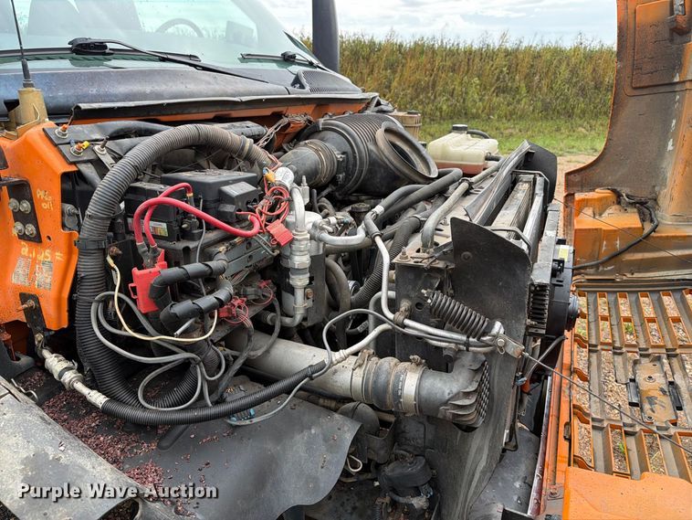 image for item FT8053 2004 Chevrolet C4500 dump truck