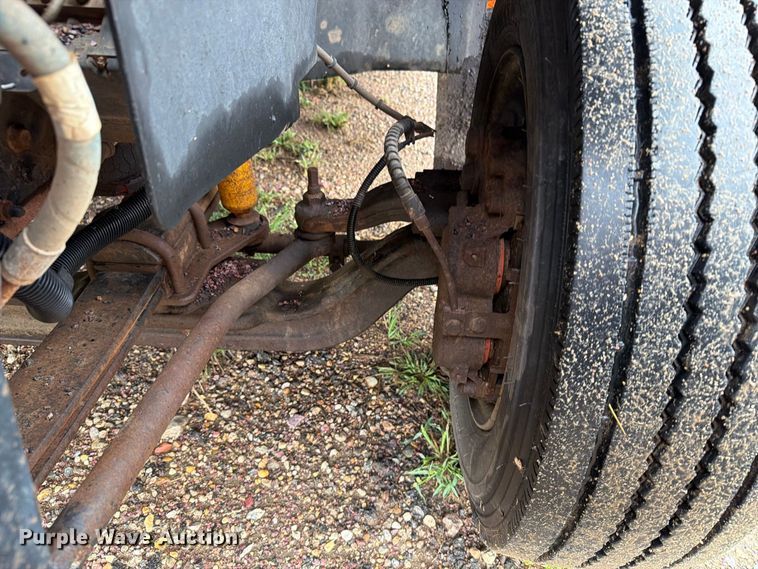 image for item FT8053 2004 Chevrolet C4500 dump truck