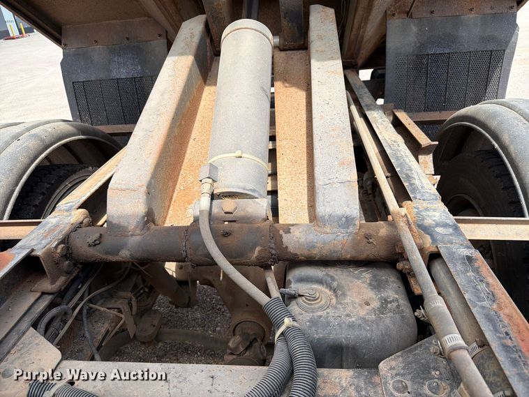 image for item FT8053 2004 Chevrolet C4500 dump truck
