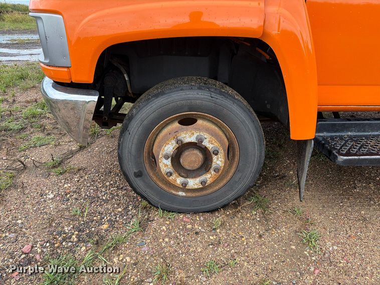 image for item FT8053 2004 Chevrolet C4500 dump truck