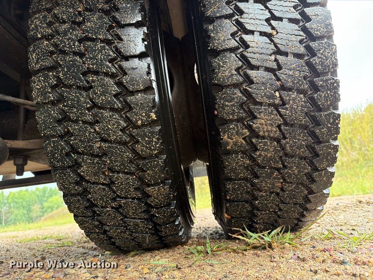 image for item FT8053 2004 Chevrolet C4500 dump truck