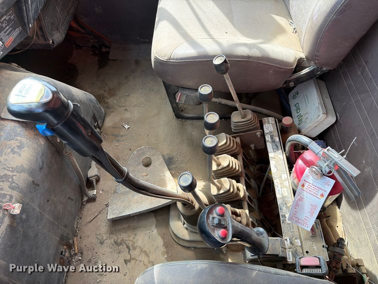 image for item FT8054 2000 International F-2574 dump truck
