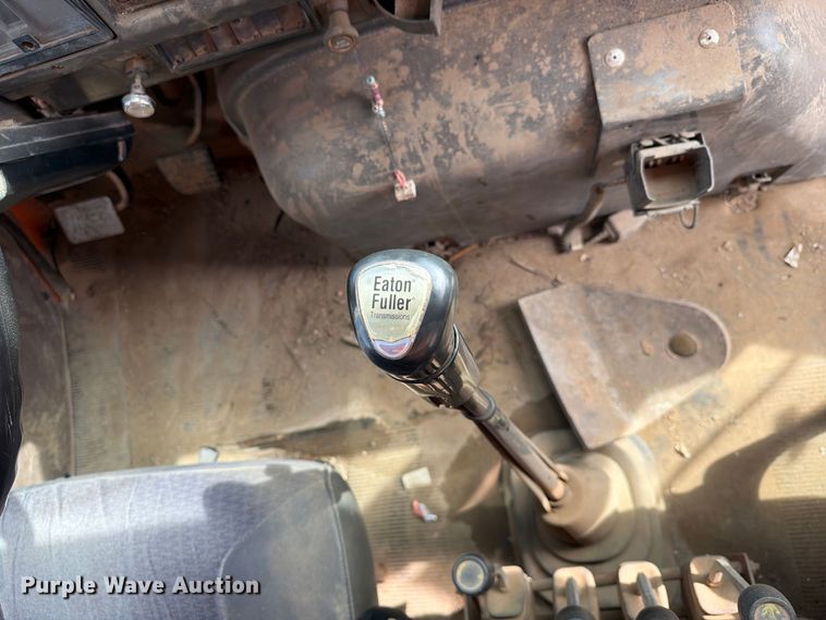 image for item FT8054 2000 International F-2574 dump truck
