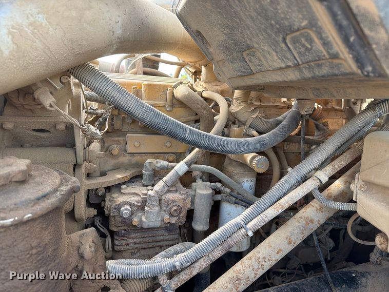 image for item FT8054 2000 International F-2574 dump truck