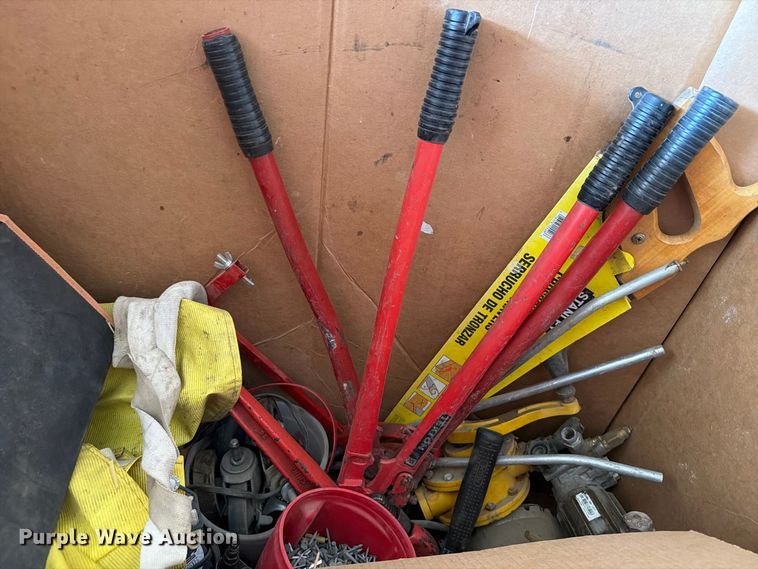 image for item FT8055 Shop tools