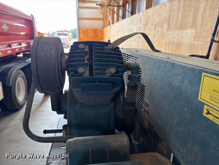 image for item FT8056 C-Aire A050V060-1230 air compressor