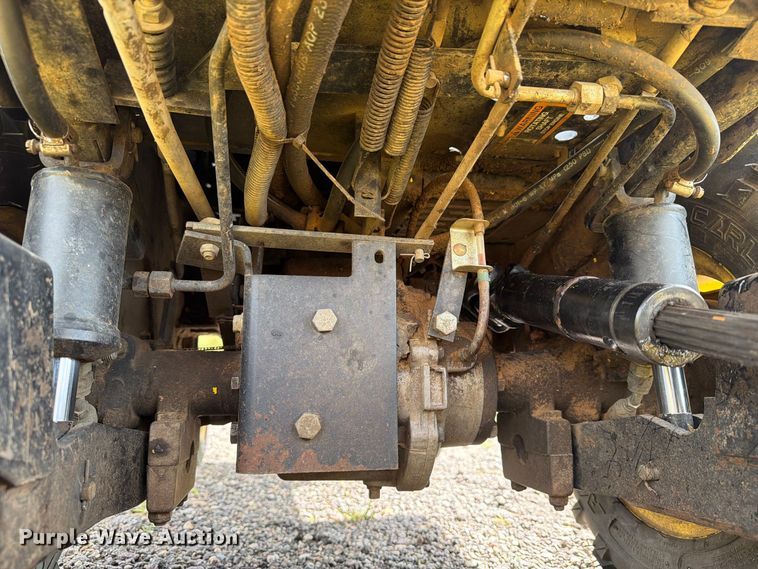image for item FT8058 John Deere F935 lawn tractor