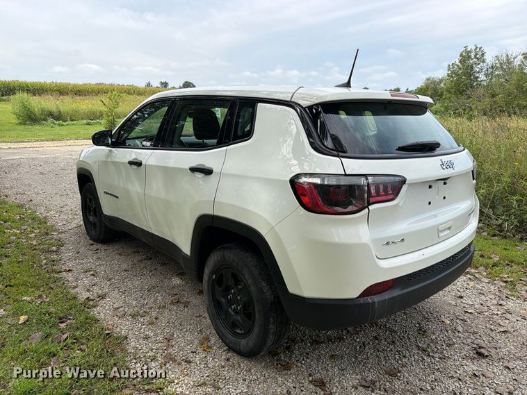 image for item FT8076 2021 Jeep Compass SUV