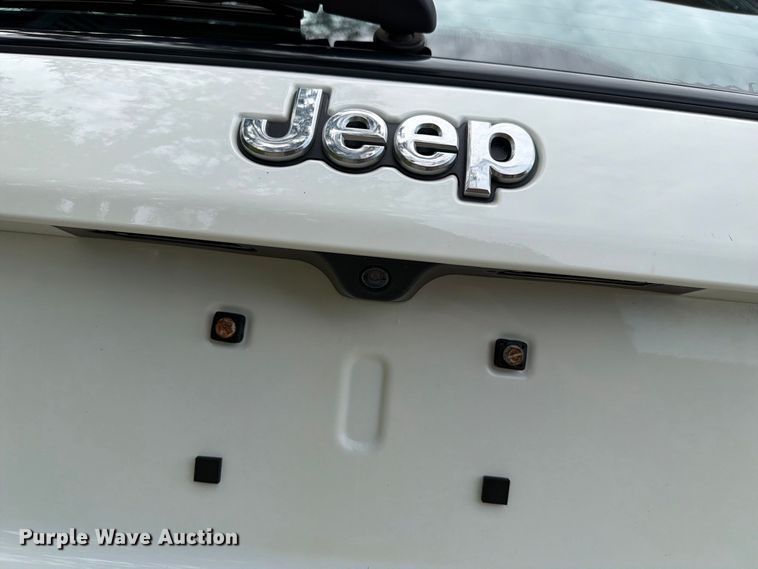 image for item FT8076 2021 Jeep Compass SUV