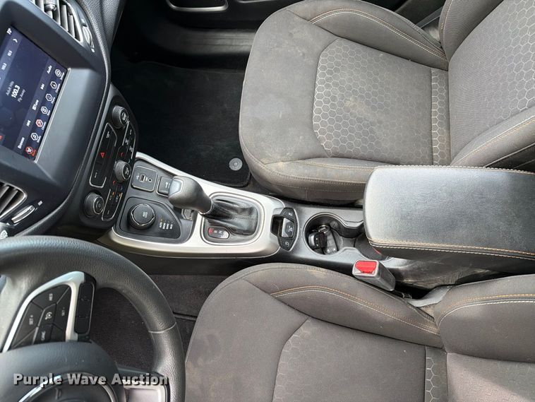 image for item FT8076 2021 Jeep Compass SUV