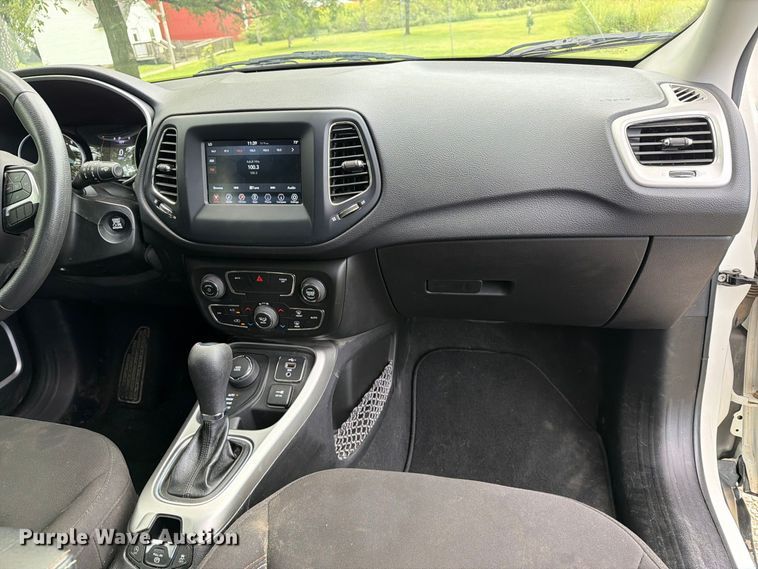 image for item FT8076 2021 Jeep Compass SUV
