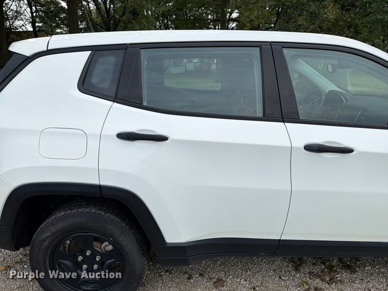 image for item FT8076 2021 Jeep Compass SUV
