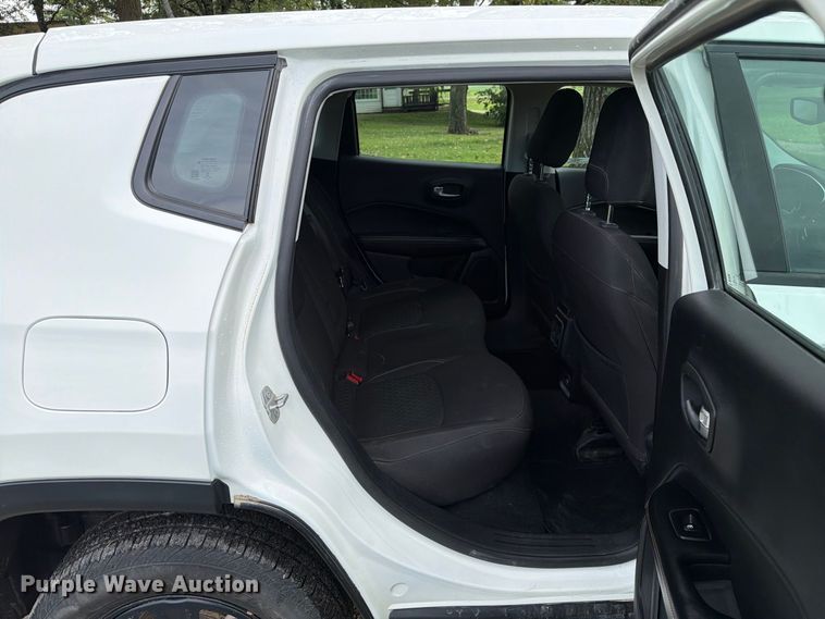 image for item FT8076 2021 Jeep Compass SUV