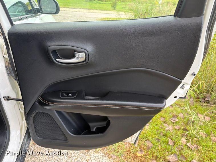 image for item FT8076 2021 Jeep Compass SUV