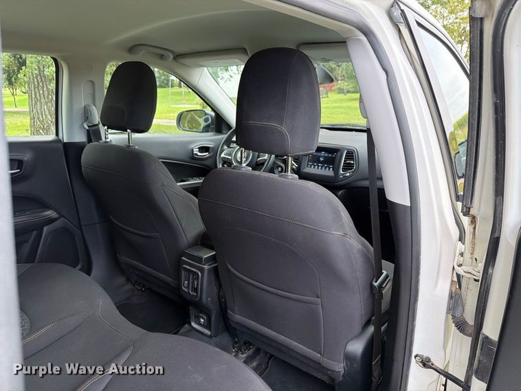 image for item FT8076 2021 Jeep Compass SUV
