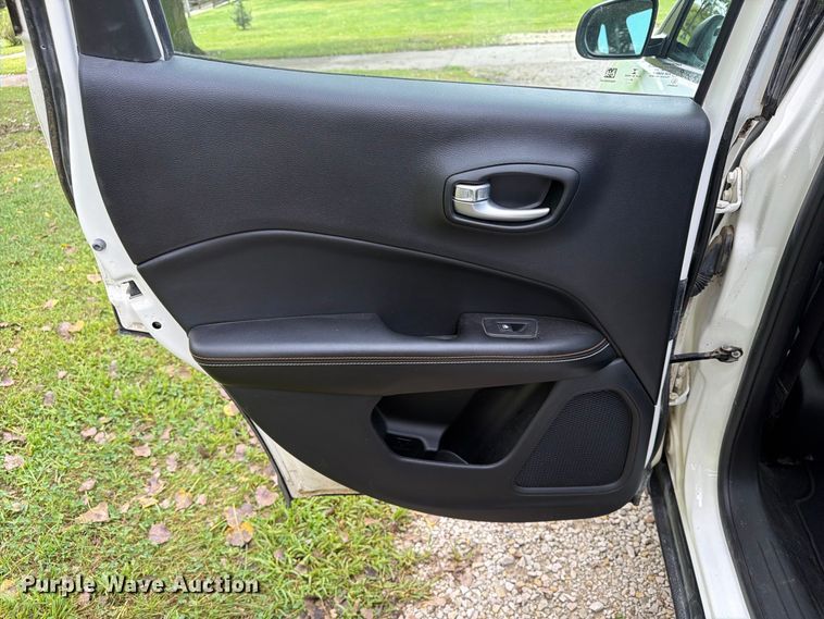 image for item FT8076 2021 Jeep Compass SUV