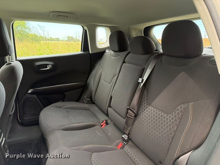 image for item FT8076 2021 Jeep Compass SUV