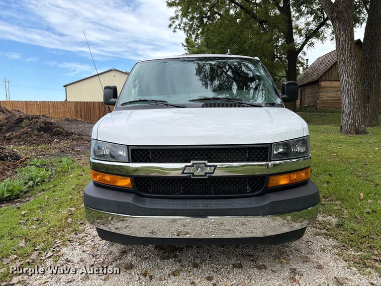 image for item FT8079 2018 Chevrolet Express 3500 van